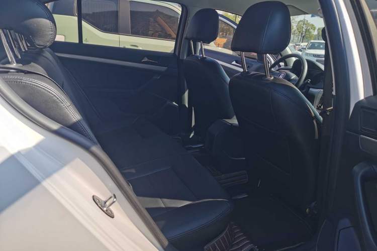 Used Volkswagen Lavida 2017 1.6L Automatic Fashion Edition