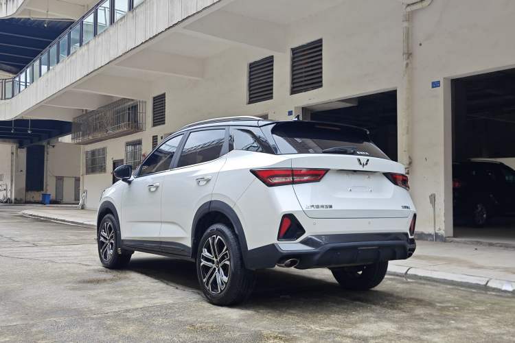 Used Wuling Alvez 2022 1.5T CVT Trendy & Cool Edition

