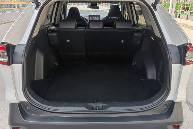 Used Toyota Wildlander 2020 2.0L CVT 4x4 Luxury Edition Interior 8