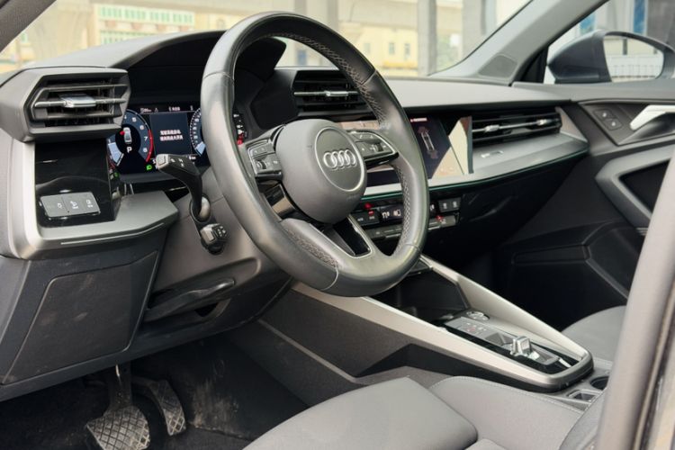 Used Audi A3 2024 A3L Limousine 35 TFSI Fashionable and Elegant Model Interior 2