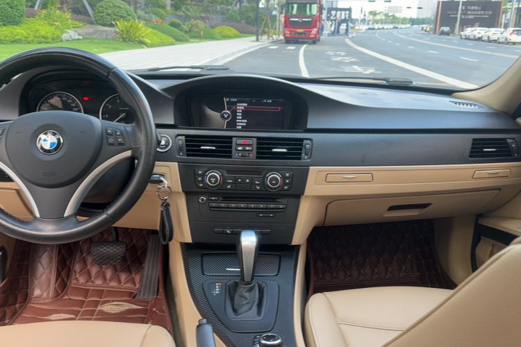 Used BMW 3 Series 2010 320i Luxury Model