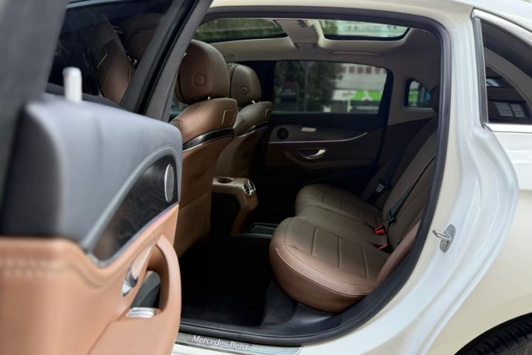 Used Mercedes-Benz E-Class 2019 E 200 L Sport Edition
