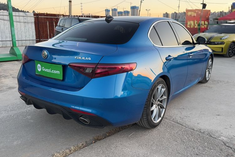 Used Alfa Romeo Giulia 2017 2.0T 200HP Luxury Edition