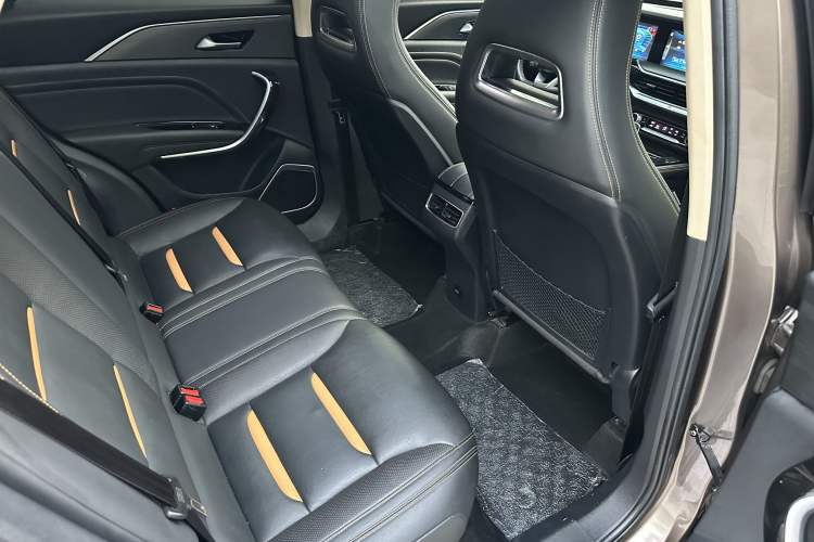 Used Bestune T77 2019 230 TID Automatic Prestige Version China V Emission Standard
