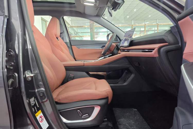 Used CHANGAN CS75 PLUS 2026 Model, Smart Champion Edition 1.5T New Blue Whale Smart Navigation Version Interior 6