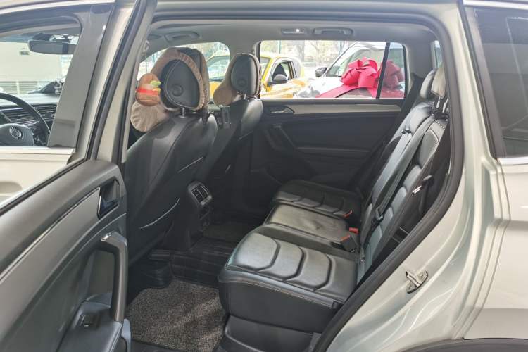 Used Volkswagen Tiguan L 2018 380TSI Automatic All-Wheel Drive Luxury Edition