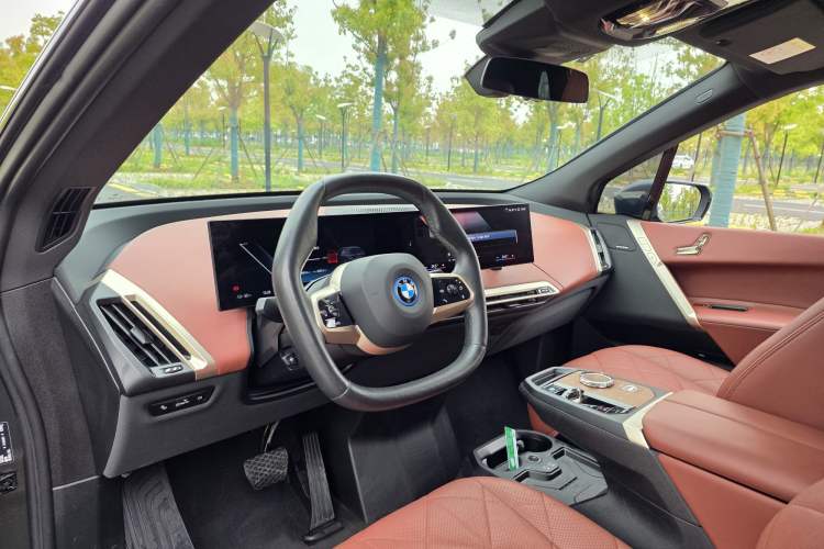 Used BMW iX 2022 xDrive50 Interior 5