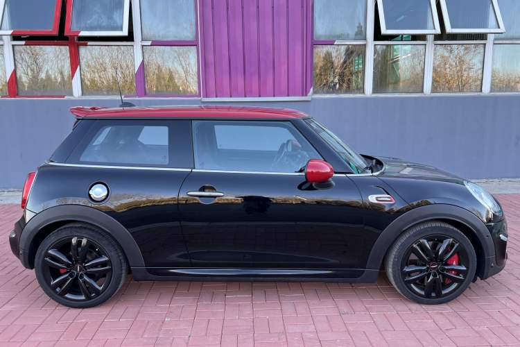 Used MINI JCW 2015 2.0T JOHN COOPER WORKS

