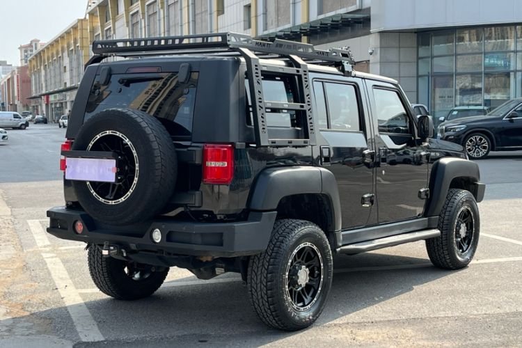 Used BAIC Off-Road BJ40 2016 40L 2.3T Automatic All-Wheel Drive Premium Edition Exterior 5