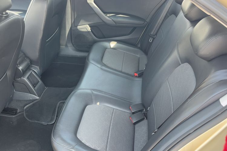 Used Volkswagen Santana 2015 1.6L Automatic Comfort Edition
