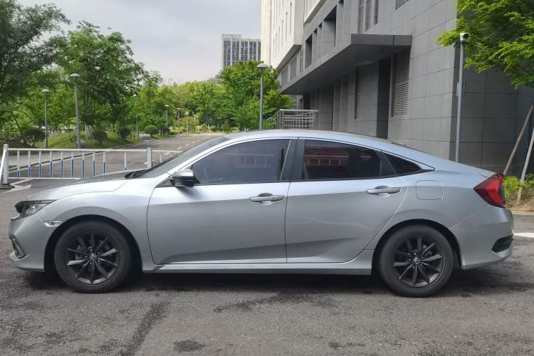 Used Honda Civic 2019 220TURBO CVT Dynamic Edition China VI