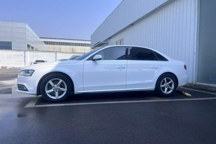 Used Audi A4L 2015 30 TFSI Automatic Comfort Model