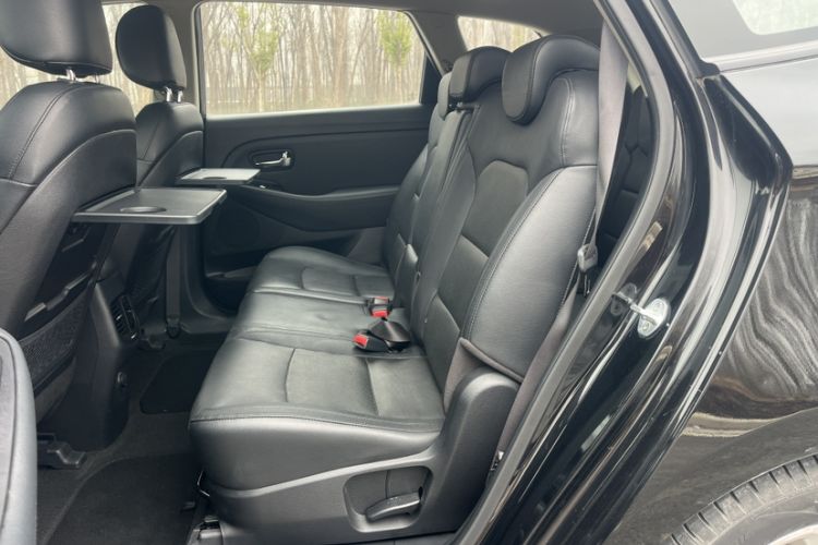 Used Kia Carens 2013 2.0L 7-Seater Automatic Comfort Edition China IV Standard