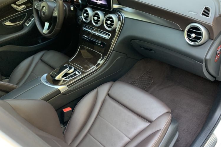 Used Mercedes-Benz GLC 2017 GLC 260 4MATIC Luxury Model
