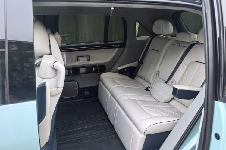 Used Zeekr MIX 2025 Intelligent Driving Version