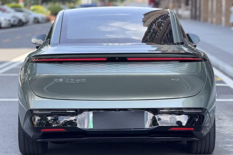 Used Zeekr 007 2025 Rear-Drive Intelligent Driving Version 75 kWh
