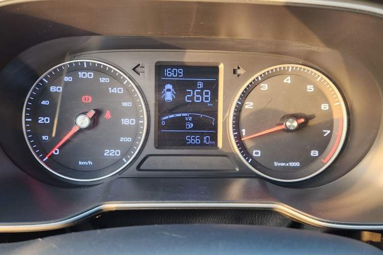 Used Roewe RX3 2020 1.6L Manual - Ultra-Fresh Entry Version
