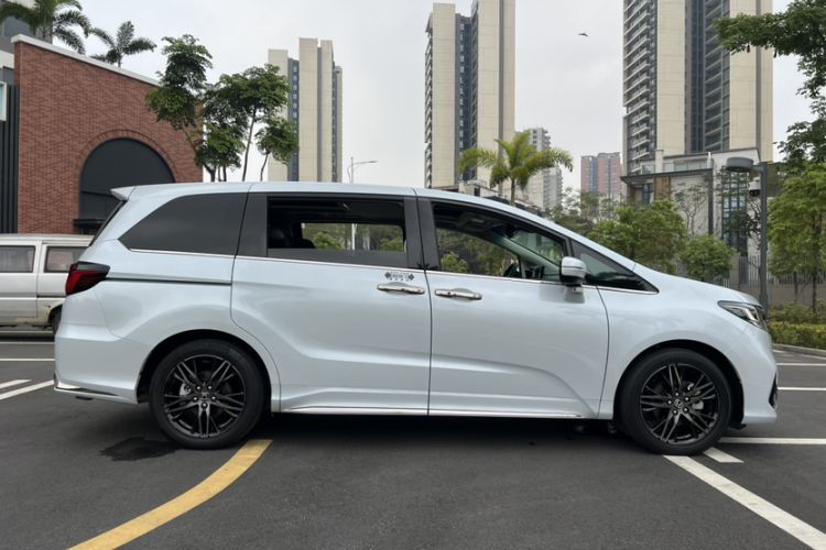 Used Honda Odyssey 2022 2.0L eHEV Sharp Supreme Edition
