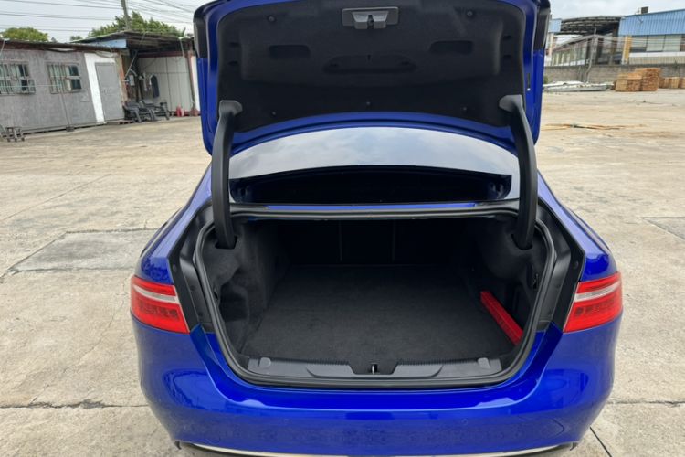 Used Jaguar XEL 2019 2.0T 200 PS Luxury Edition Trunk