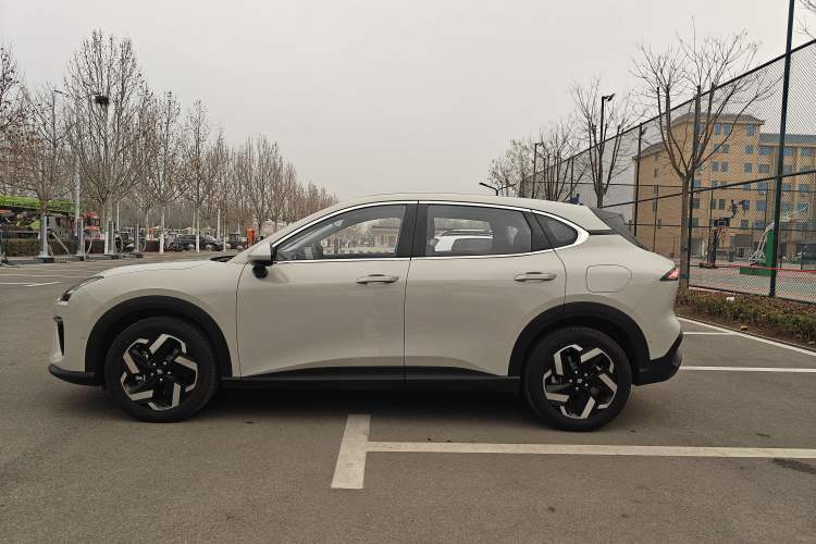 Used Baojun Yunhai 2024 140km Plug-in Hybrid Version