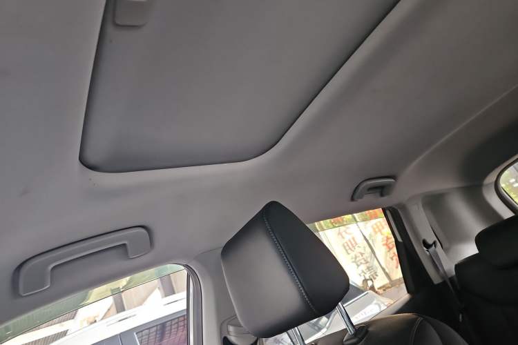 Used Wuling Asta 2022 2.0L DHT Electric-Speed Version