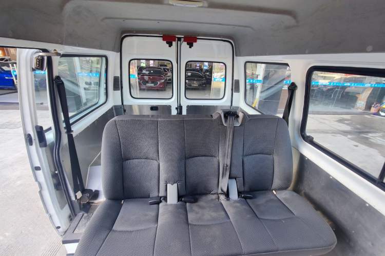 Used JMC Transit 2019 2.8T Commercial Version Short Wheelbase Mid-Roof 6-Seater China VI JX493
