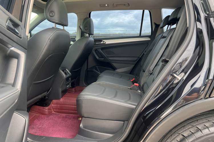 Used Volkswagen Tiguan L 2019 Updated Version 330TSI Automatic Two-Wheel Drive Panoramic Comfort Edition China VI Standard