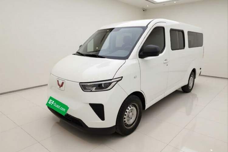 Used Wuling Yangguang 2025 Model 400km Bus Edition—Comfort Edition