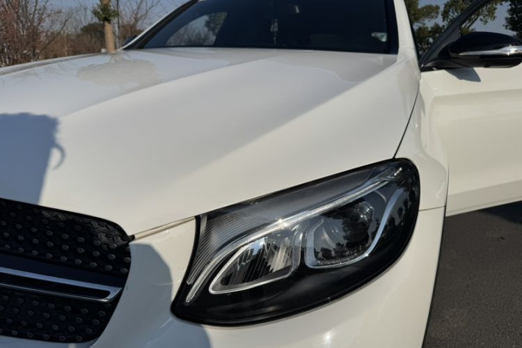 Used Mercedes-Benz GLC Coupe 2018 GLC 260 4MATIC Coupe SUV