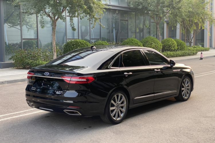 Used Ford Taurus 2019 EcoBoost 245 Premium Edition
