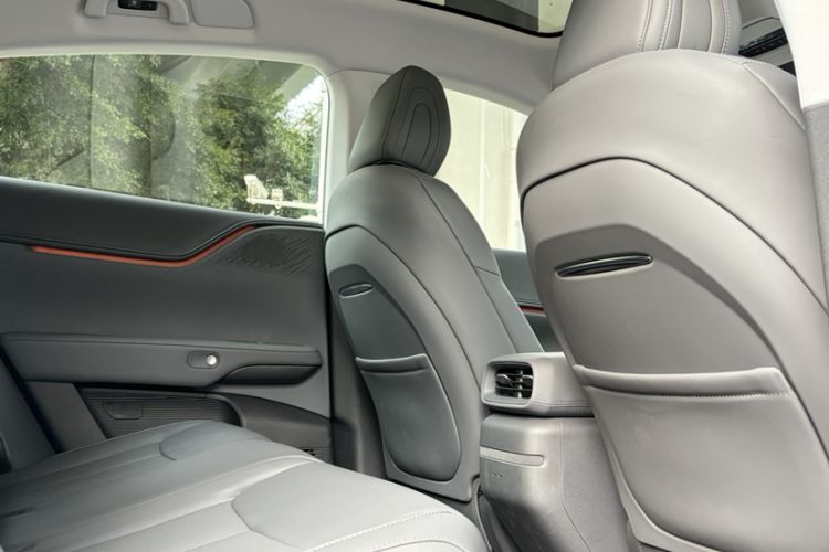 Used XPeng G6 2025 625 Long-Range Max Tech Edition Interior 5