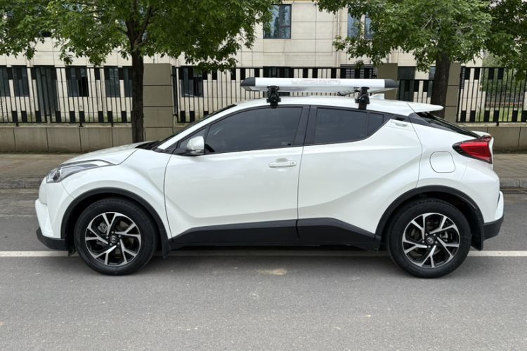 Used Toyota C-HR 2020 2.0L Comfort Edition Exterior 5