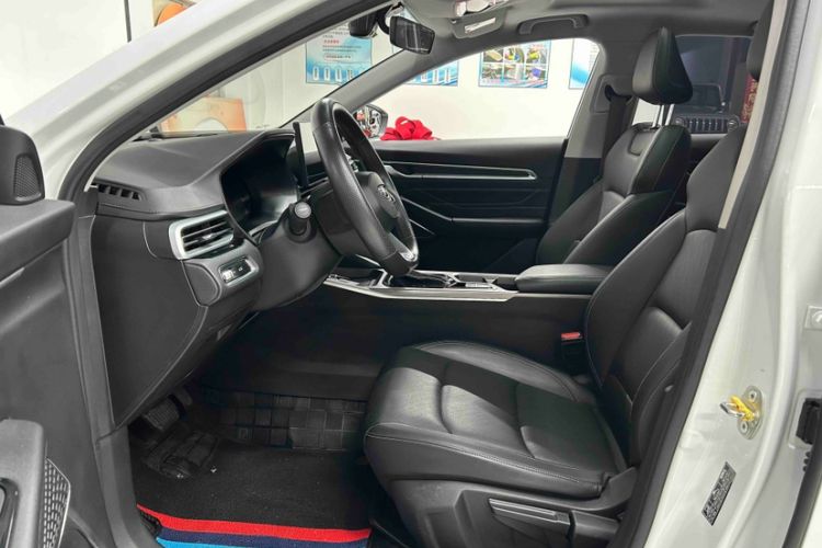 Used Geely Auto Emgrand 2023 4th Generation Champion Edition 1.5L CVT Prestige Model
