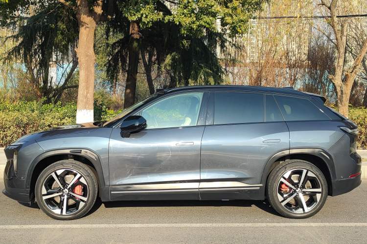 Used Nio ES7 2022 100 kWh Exterior 2