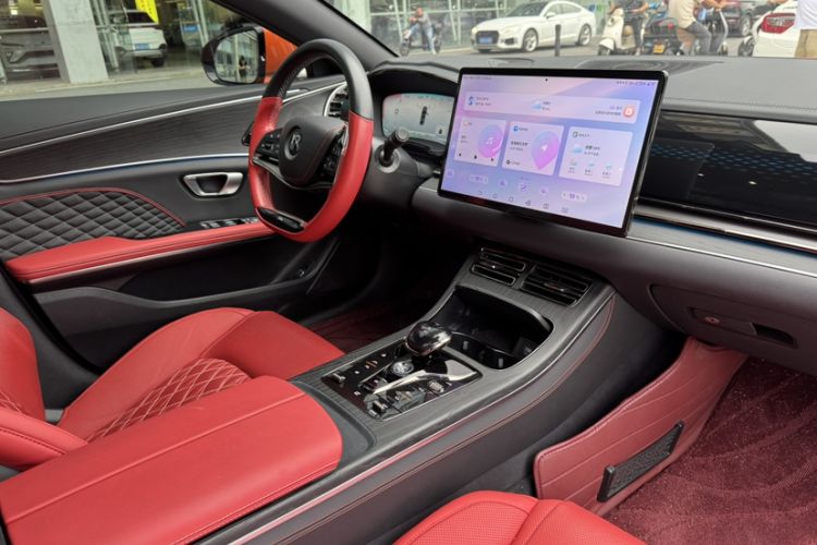 Used BYD Han 2020 EV Four-Wheel Drive High-Performance Flagship Model
