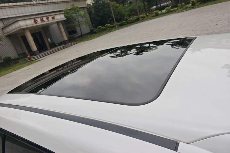 Used Honda Avancier 2017 240TURBO Two-Wheel Drive Comfort Version Roof