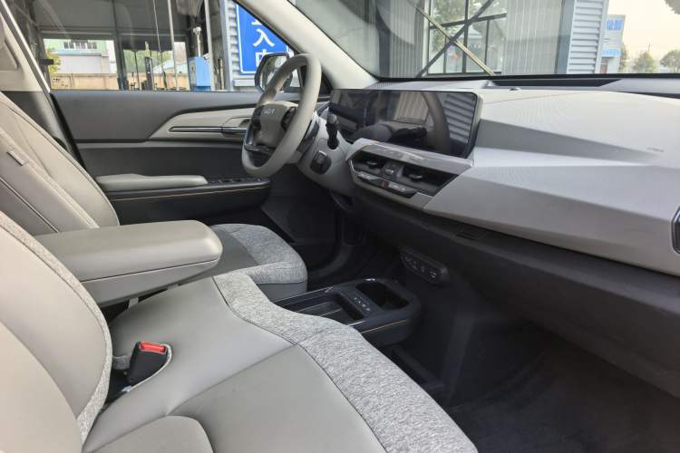 Used Kia EV5 2024 530 Air