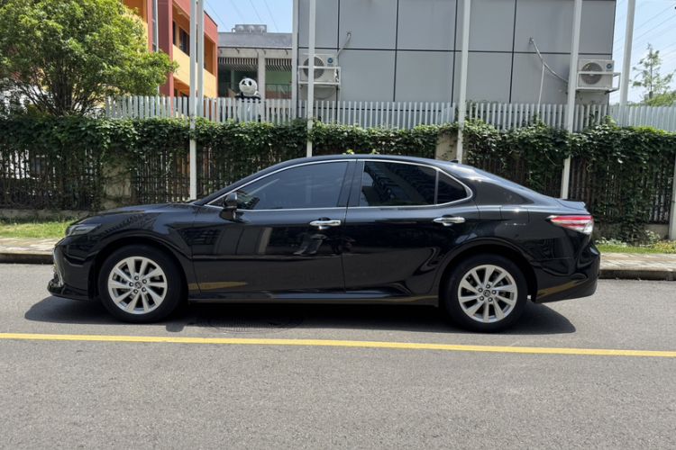 Used Toyota Camry 2021 2.0G Luxury Edition