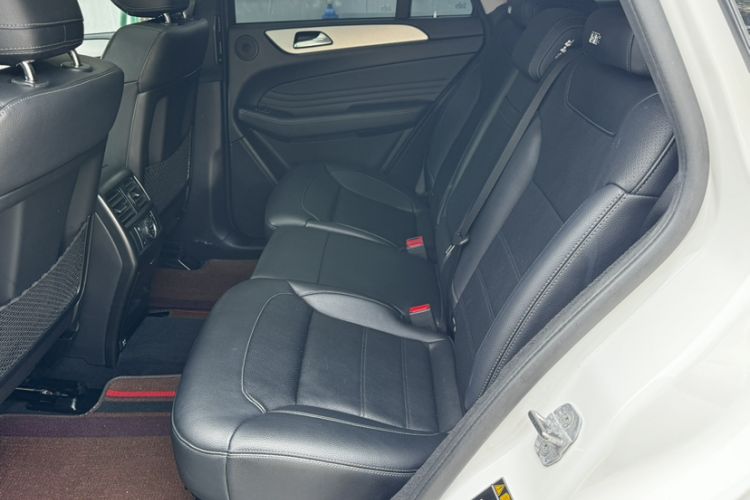 Used Mercedes-Benz GLE Coupe 2018 GLE 400 4MATIC Coupe SUV Interior 7