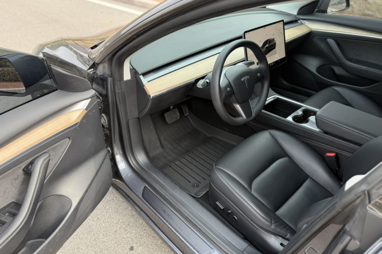 Used Tesla Model 3 2022 Rear-Wheel-Drive Version