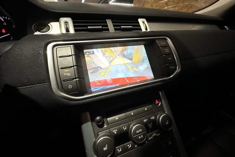 Used Land Rover Range Rover Evoque 2014 2.0T 5-Door Luxury Edition
