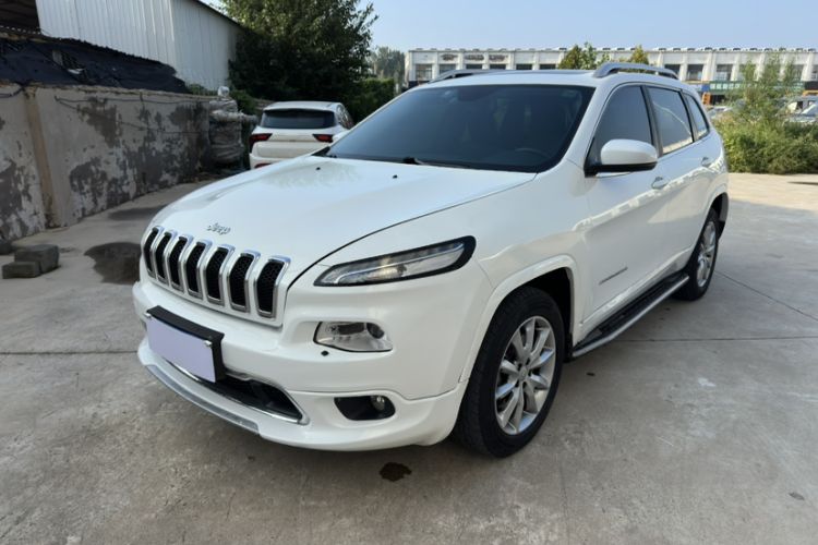 Used Jeep Cherokee 2017 2.4L Professional Edition