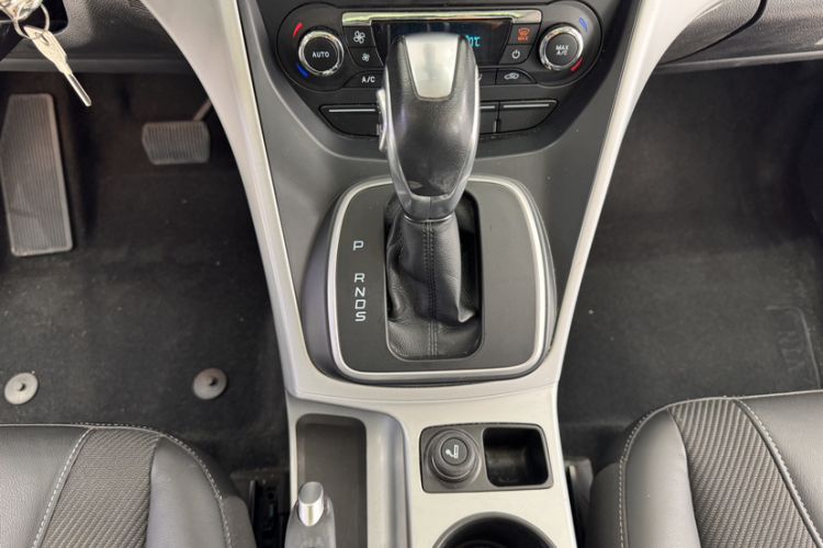 Used Ford Kuga 2015 1.5L GTDi Two-Wheel Drive Fashion Edition Gear Lever