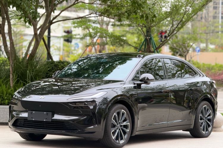 Used ONVO L60 2024 85 kWh Rear-Drive Version