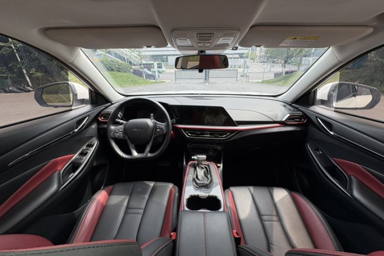 Used CHANGAN OSHAN X5 2021 1.5T DCT Flagship Edition Interior 5