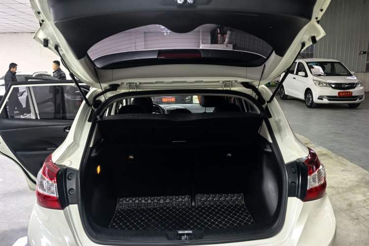 Used Nissan Tiida 2016 1.6L CVT Smart Drive Edition