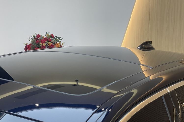 Used BMW 5 Series 2021 530Li Leading Model M Sport Package Exterior 2