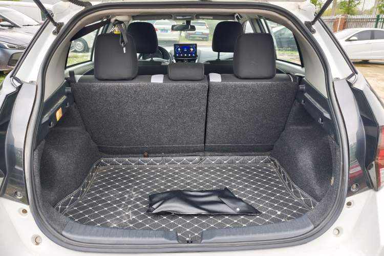 Used Toyota YARiS L Zhi Xuan 2021 X-Trail 1.5L CVT Leading Edition Trunk