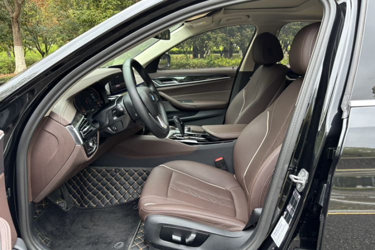 Used BMW 5 Series 2022 Second Facelift 525Li Luxury Package Interior 5