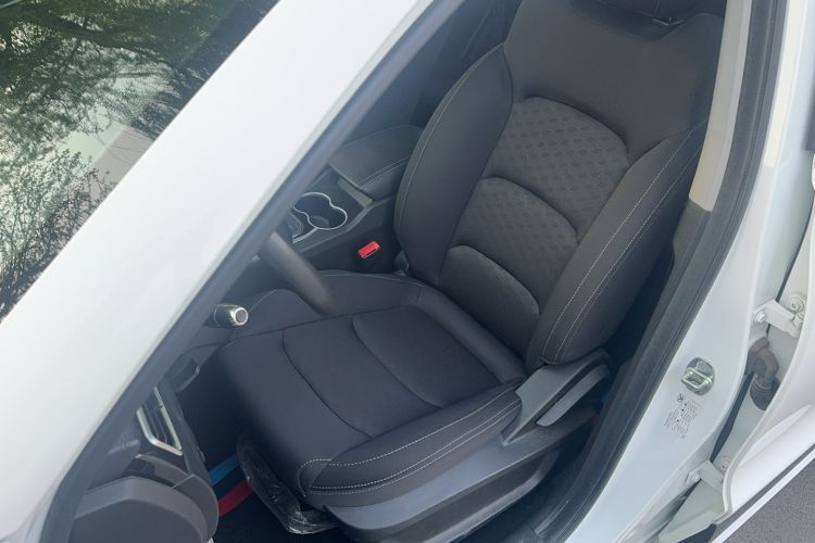 Used Cowin Xuanjie 2020 Revised Version 1.5L Manual - Yue Left Front Seat